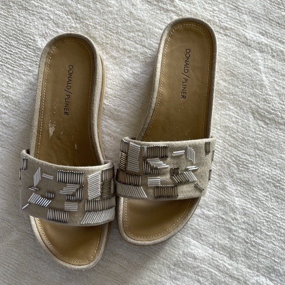 Sandals - Picture 3 of 7